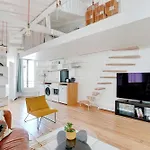 Spacious Apartment 2Br 4P - Republique
